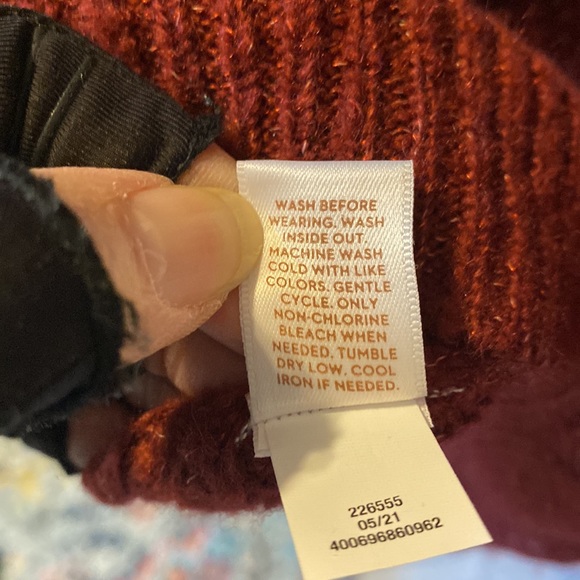 Lauren, Conrad, round neck, long sleeve, pull over sweater, size medium - Picture 4 of 7